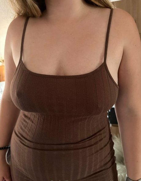 Molly Archer star sexy gallery