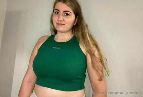 Molly Archer hd star gallery