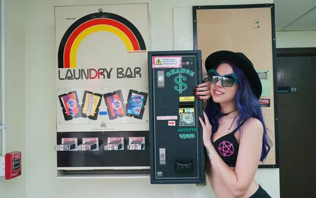 lolaxsparks naked star pictures