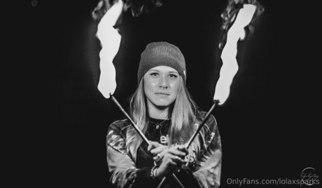 lolaxsparks pornstar exclusive pics