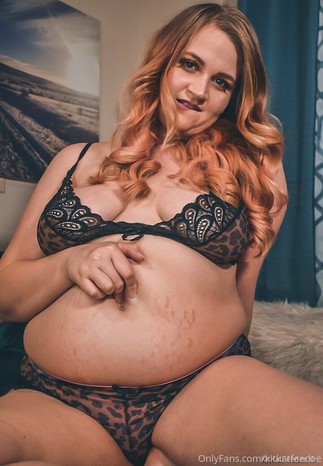 kinkycurvykat star sex pics