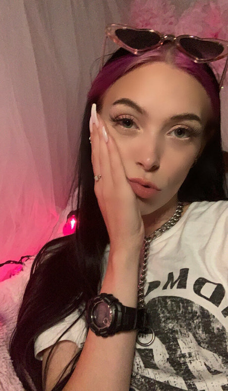 thepeepshow pretty model gallery