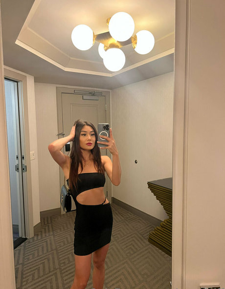 player2tiff model beautiful pics