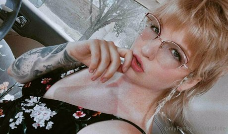 blissfulle pornstar top img