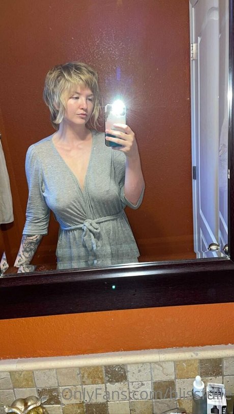 blissfulle porn actress img