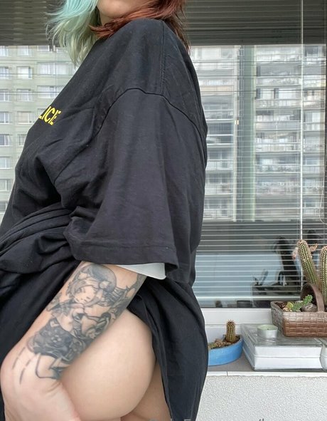 locorory nudes pornstar image