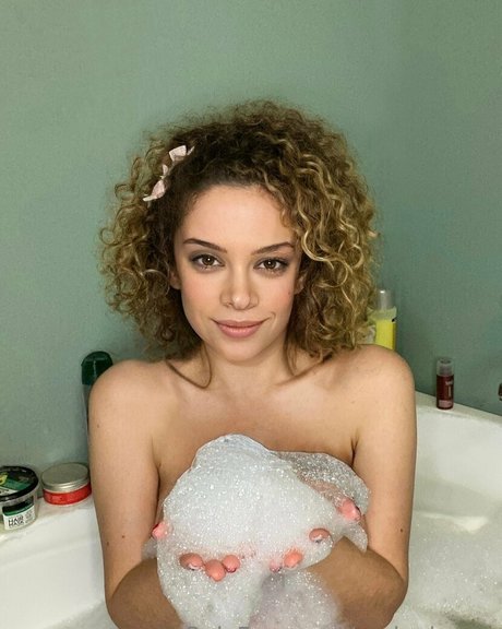 melanianew pornstar adult archive