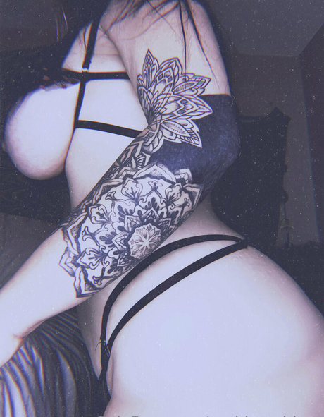 orphicgoddess model pornographic pic