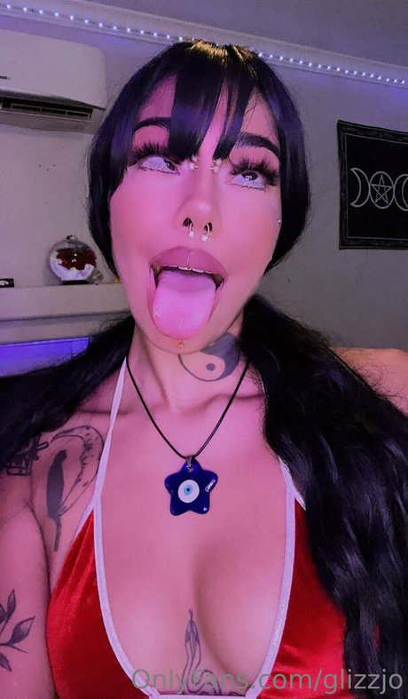 glizzjo naked pornstar pictures