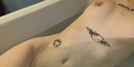 lizzylovesick nudes pornstar pictures