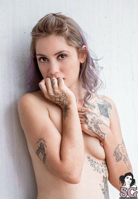 Peggolives nude model archive