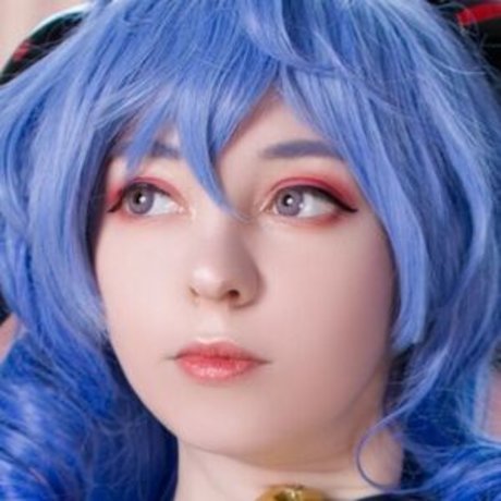 Lissa Cosplay nice model pictures