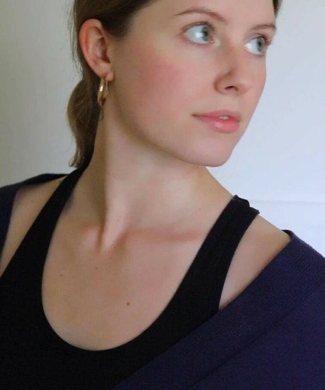 Ozley ASMR free pornstar photos