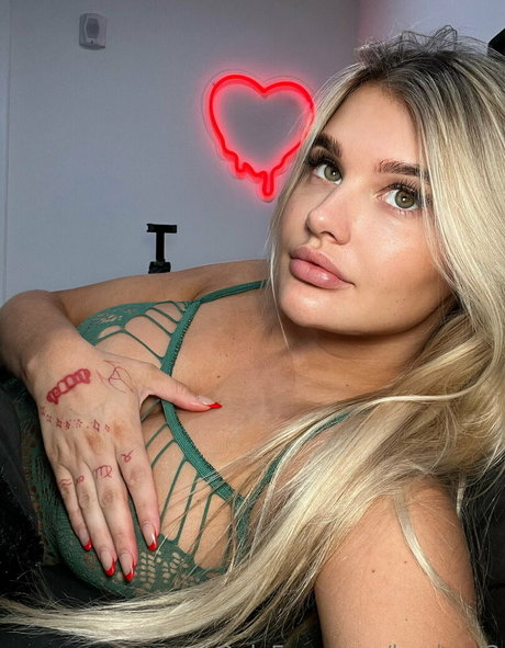 hayleyx3 star high quality images