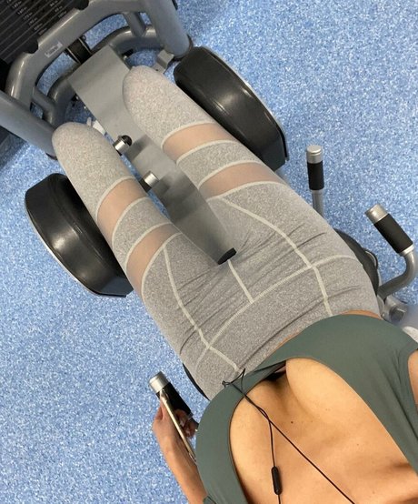 Kalina Balimezova nude actress picture