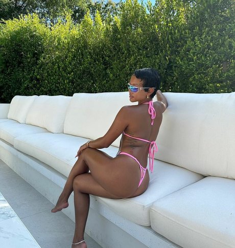 Karrueche model perfect pic