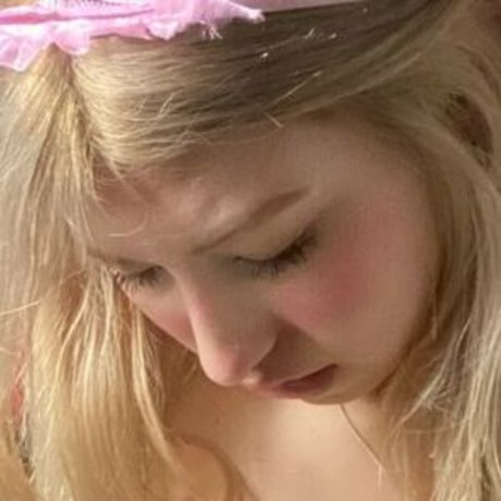 agusschneider model nude galleries