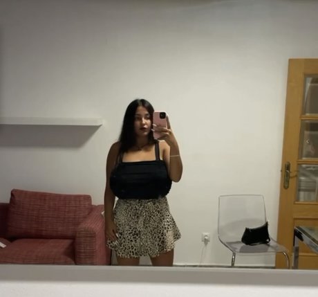 Anneris18 beautiful model pics