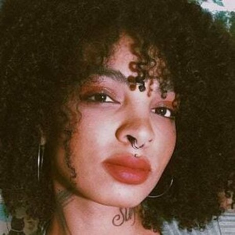 Molive model best pics