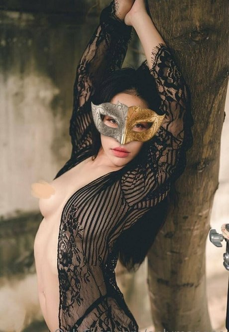 onlymayahh free actress gallery