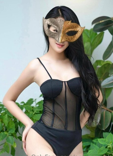 onlymayahh model adult img