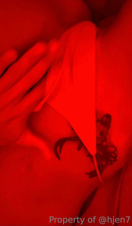 Huntress Jen model free photo