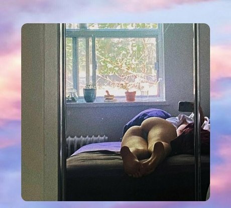 violetsky777 exclusive model picture