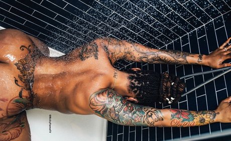 ItsJustRocky star best photo