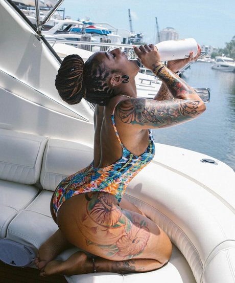 ItsJustRocky perfect pornstar photo