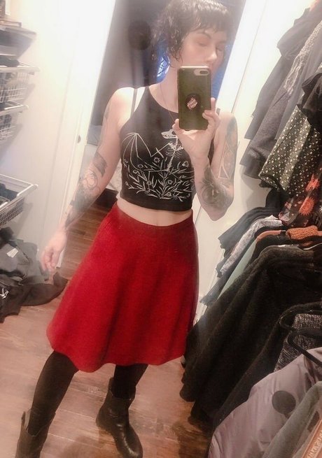 Holly Conrad model pornographic pictures