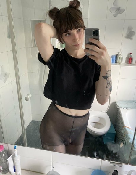 Triss808 xxx actress photo