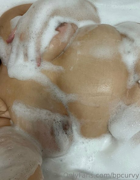 bpcurvy model erotic galleries