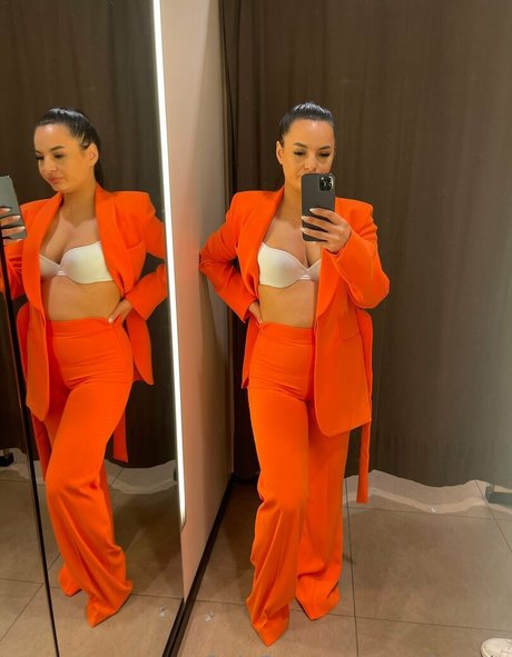 paola only art pornstar pic