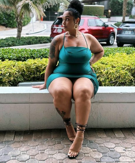 FitAndFancy_ sexy model gallery