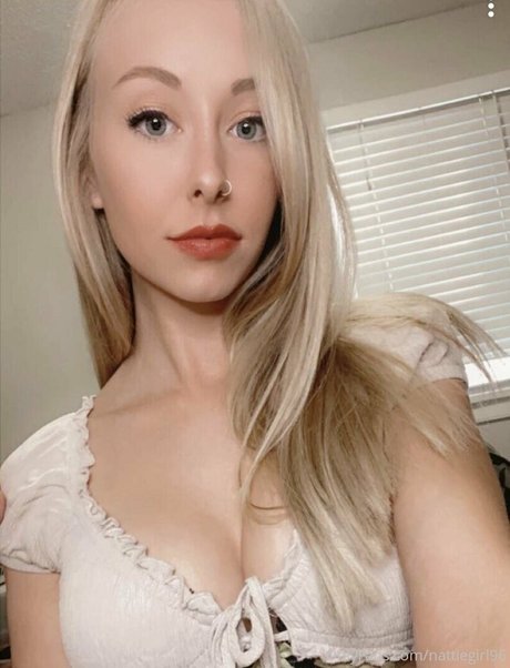 nattiegirl96 nude pornstar images
