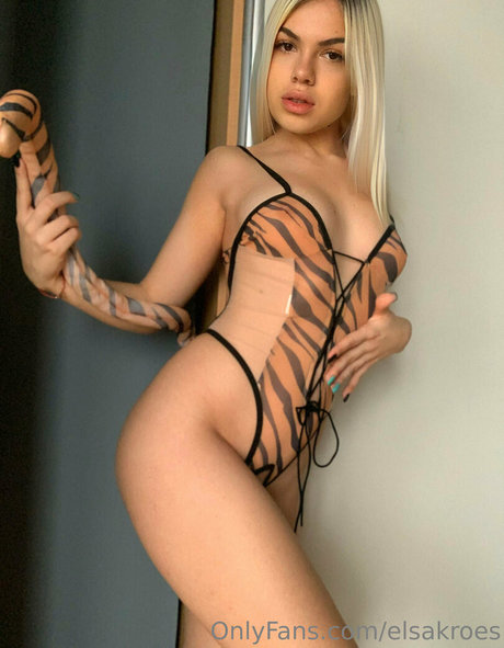 elsakroes top actress img