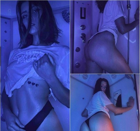 elsakroes naked star picture