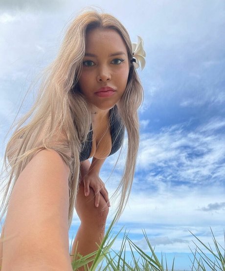 Miikkita nice model image