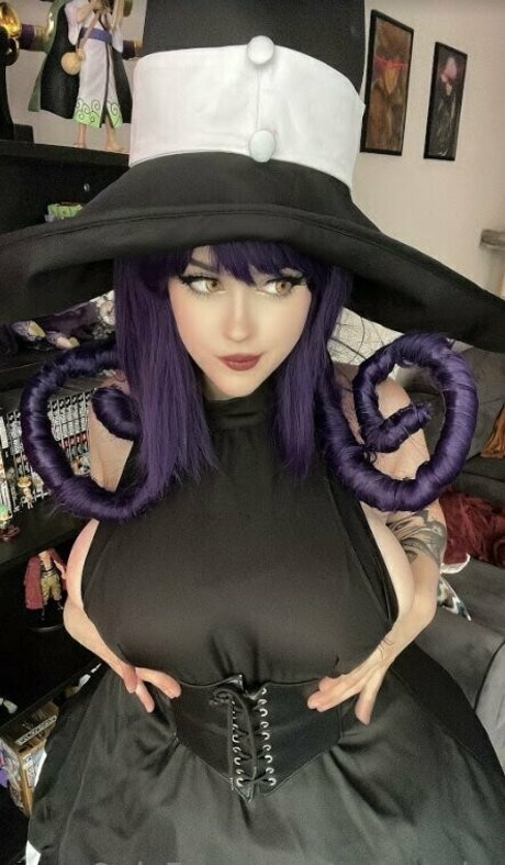 moyumie pretty model img