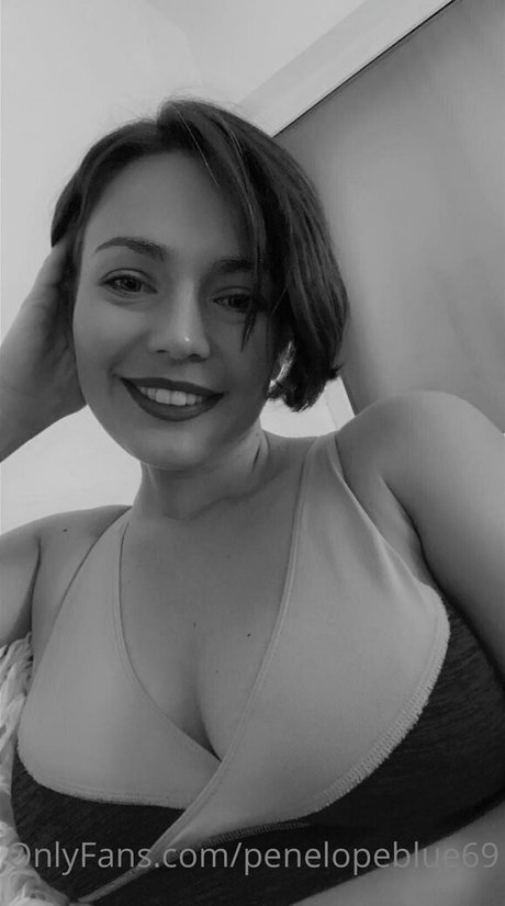 penelopeblue69 nude model img
