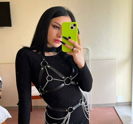 katsumi coe star nice pic