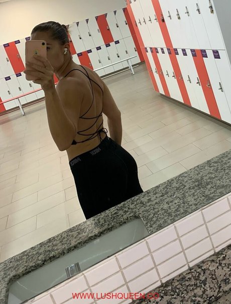 Lush Queen model free archive