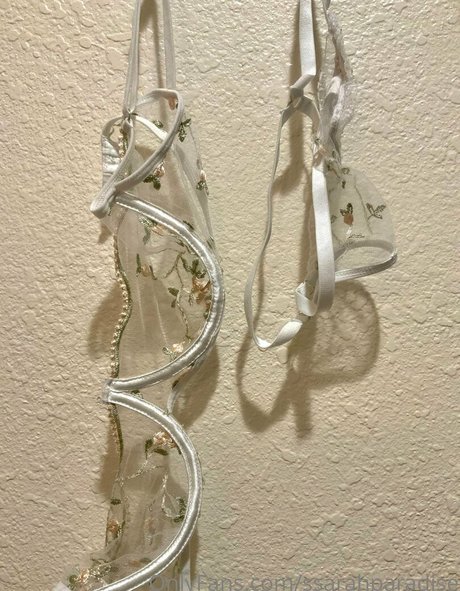 ssarahparadise model adult pics