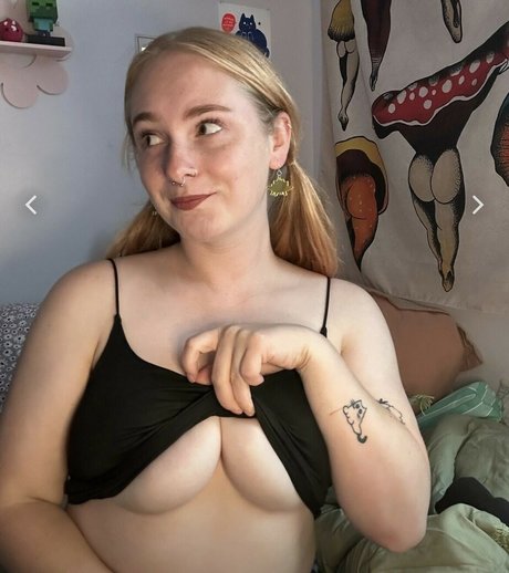 Cassssiecakes model nude galleries