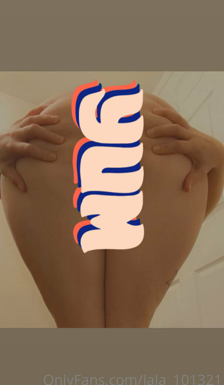 lala 101321 naked model picture