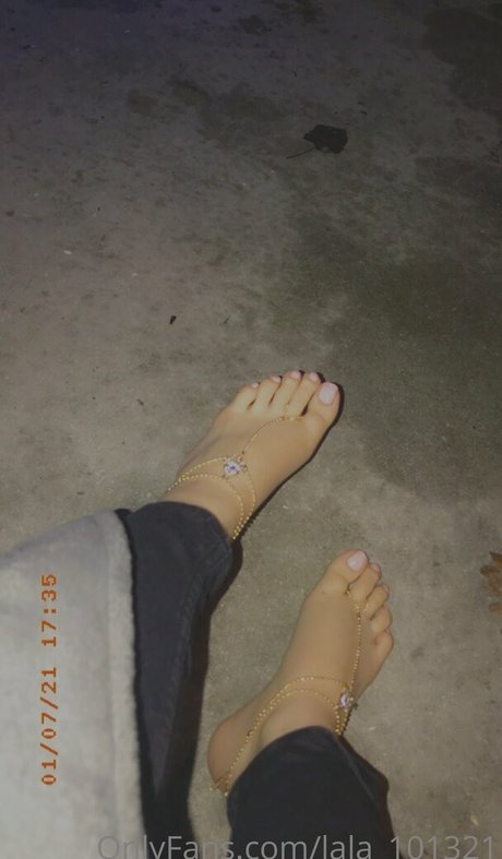 lala 101321 pornographic model img