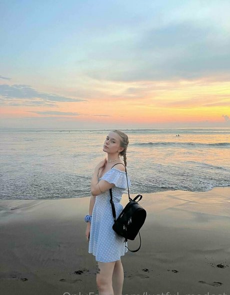 lustful modest star adult galleries