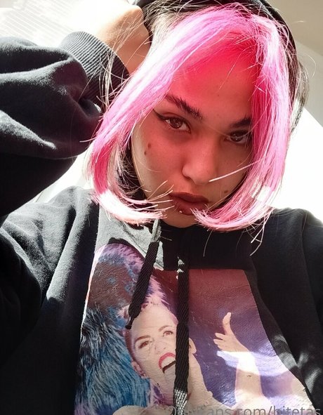 hitetas star sexy image