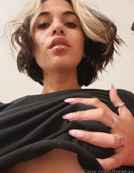 hitetas model top photos