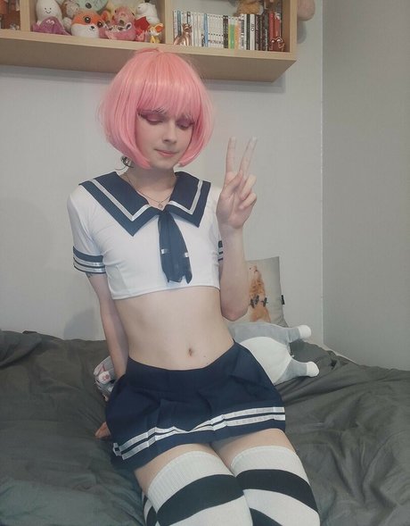 MaxHamster naked model image